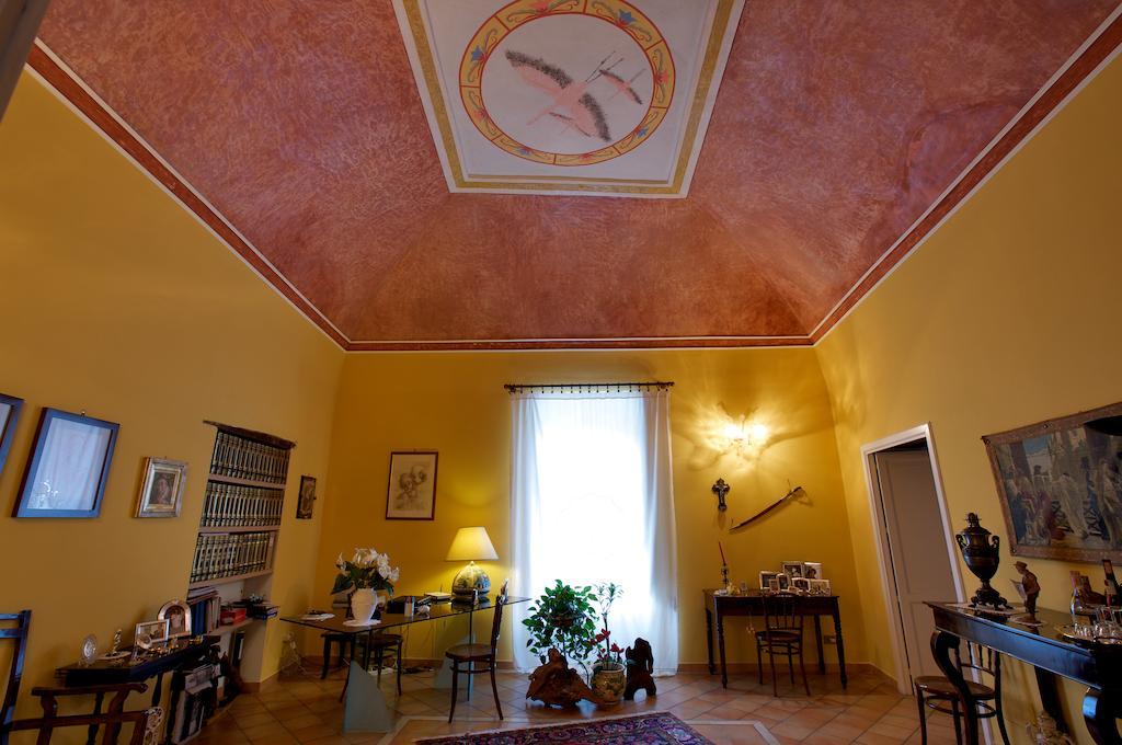 Bed and Breakfast La Casa Di Donn'Amelia Molina  Экстерьер фото